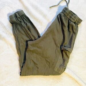 Feathers Olive Green Soft Jogger Cargo Pants Womens Medium